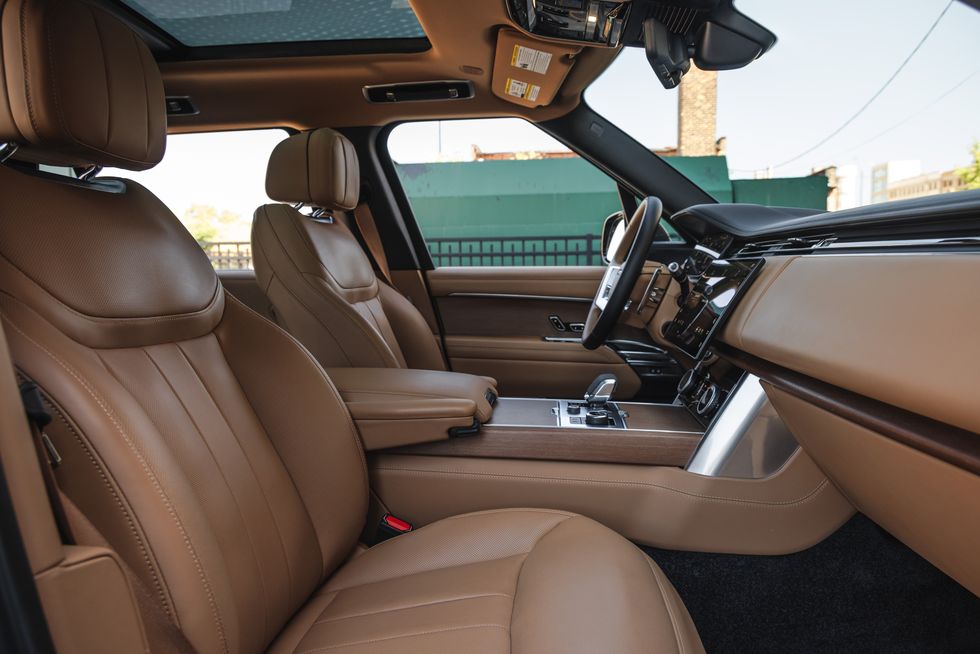 2023 land rover range rover interior