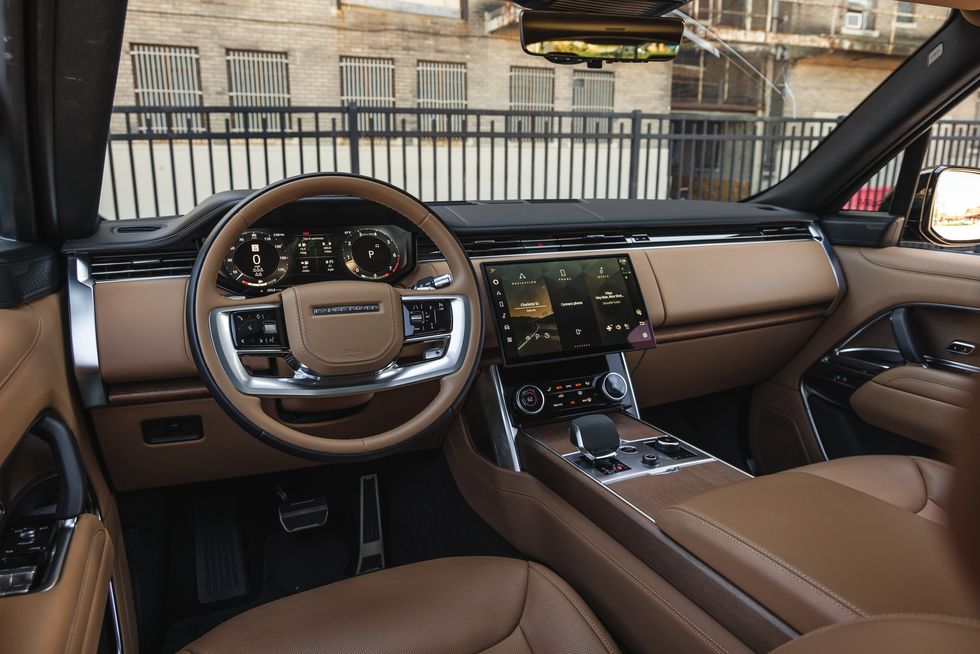 2023 range rover interior