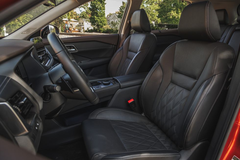 nissan rogue interior