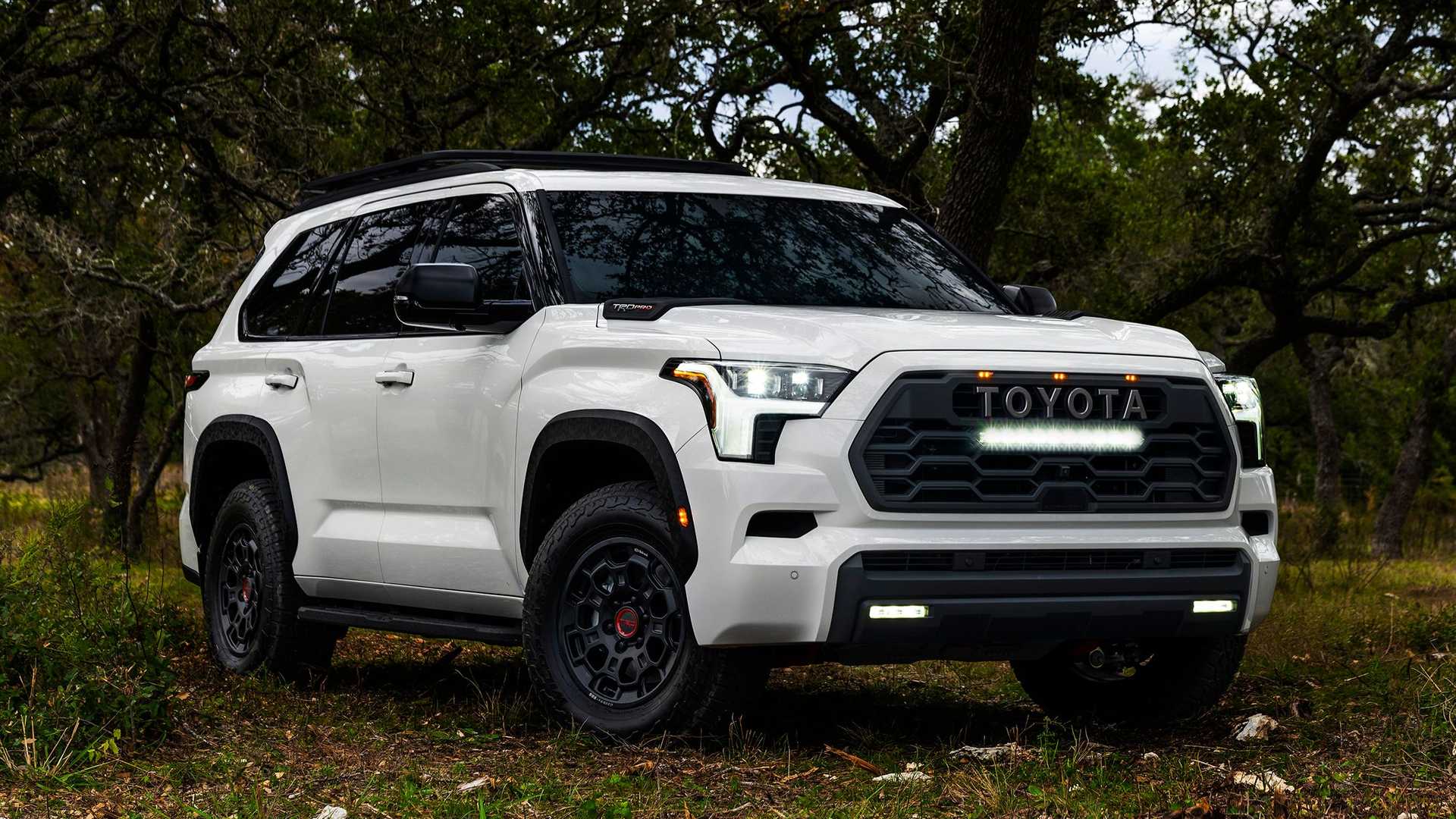 2023 toyota sequoia