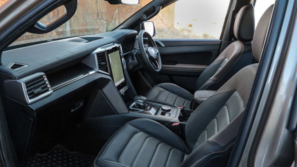 volkswagen amarok interior