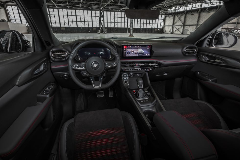 2023 dodge hornet interior