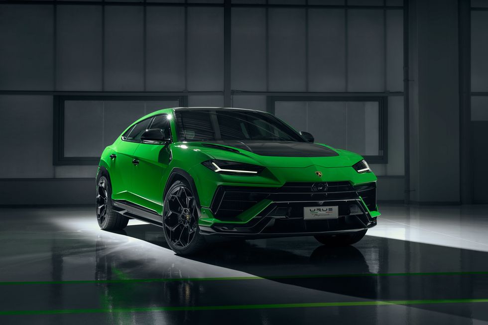 2023 Lamborghini Urus Performante