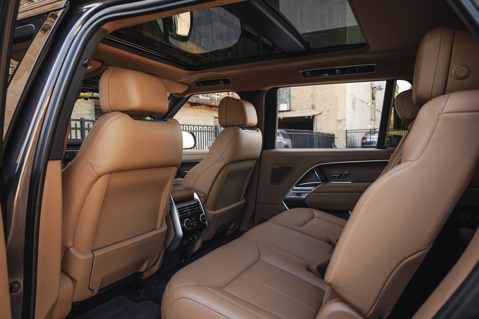 2023 range rover interior