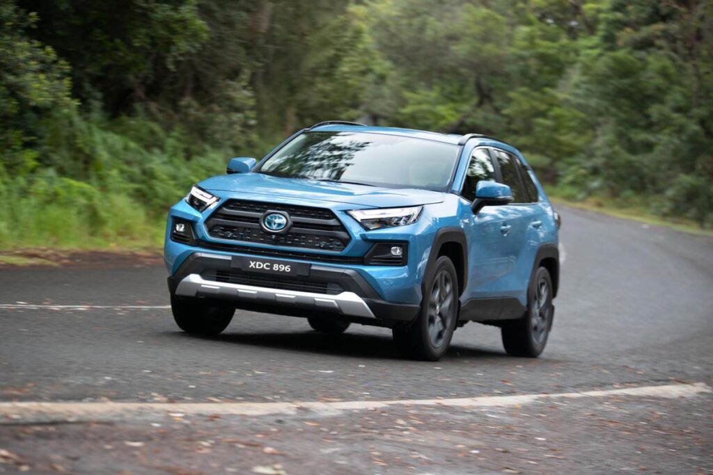 2022 toyota rav4 adventure