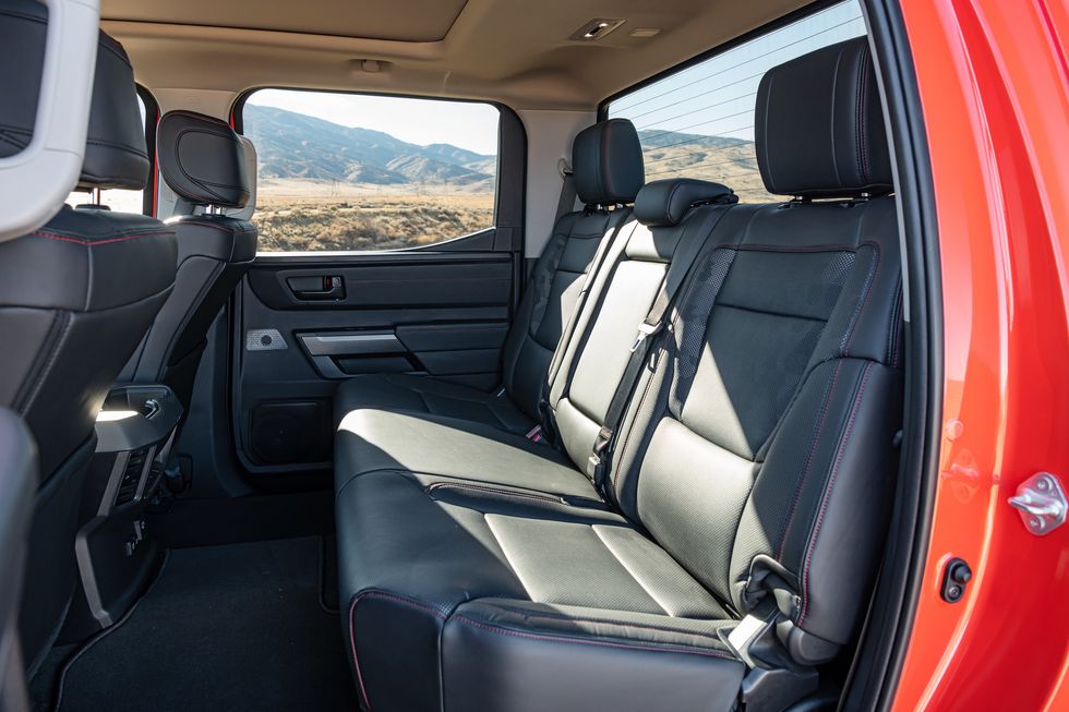 2022 toyota tundra interior