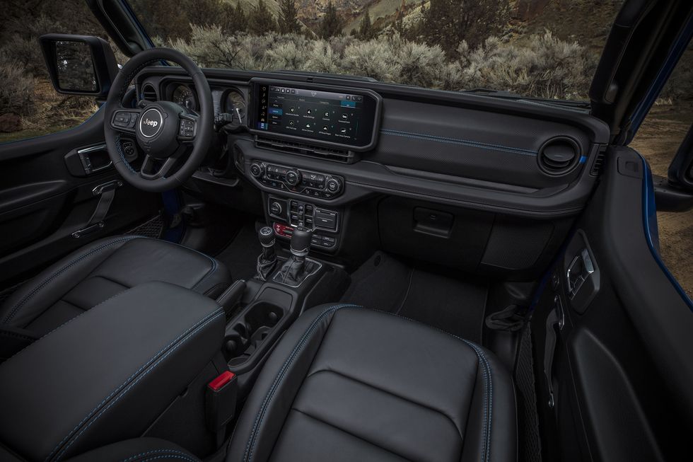 2024 jeep wrangler interior