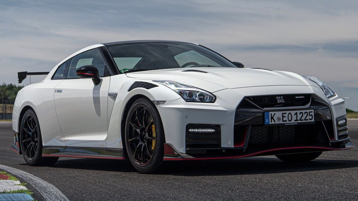 2021 nissan gt-r