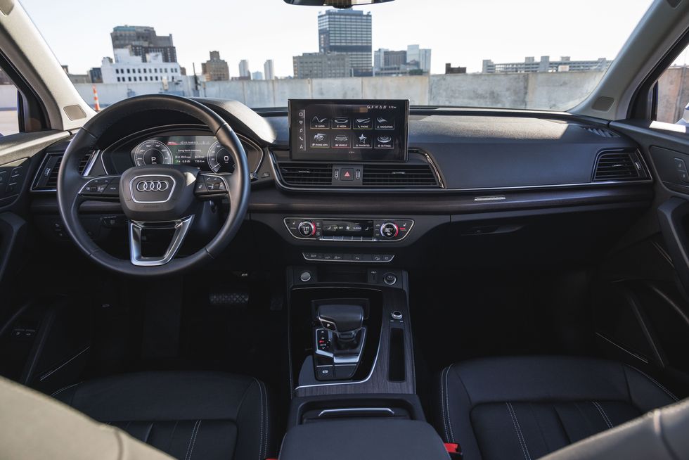 2022 audi q5 interior