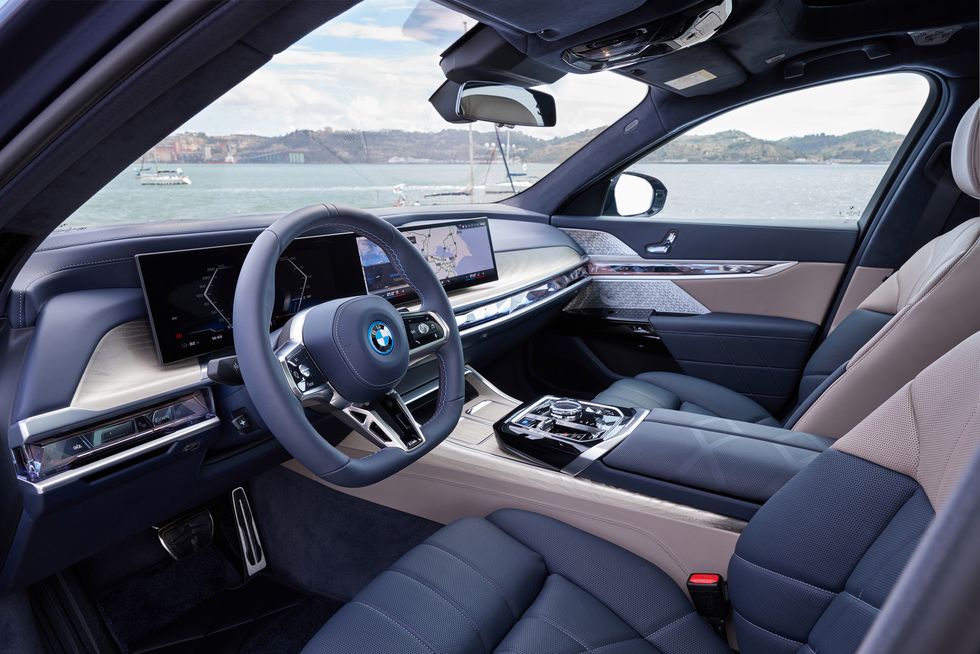 bmw i7 interior