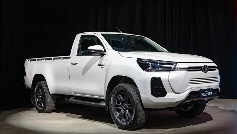 toyota hilux revo