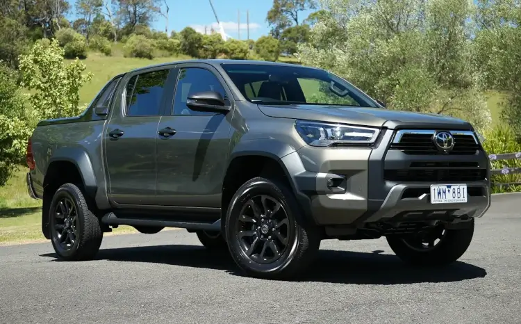 toyota hilux rogue