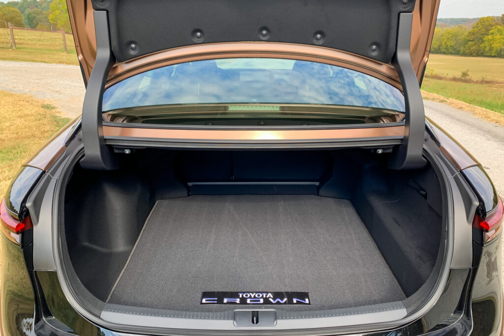 toyota crown 2023 Cargo space