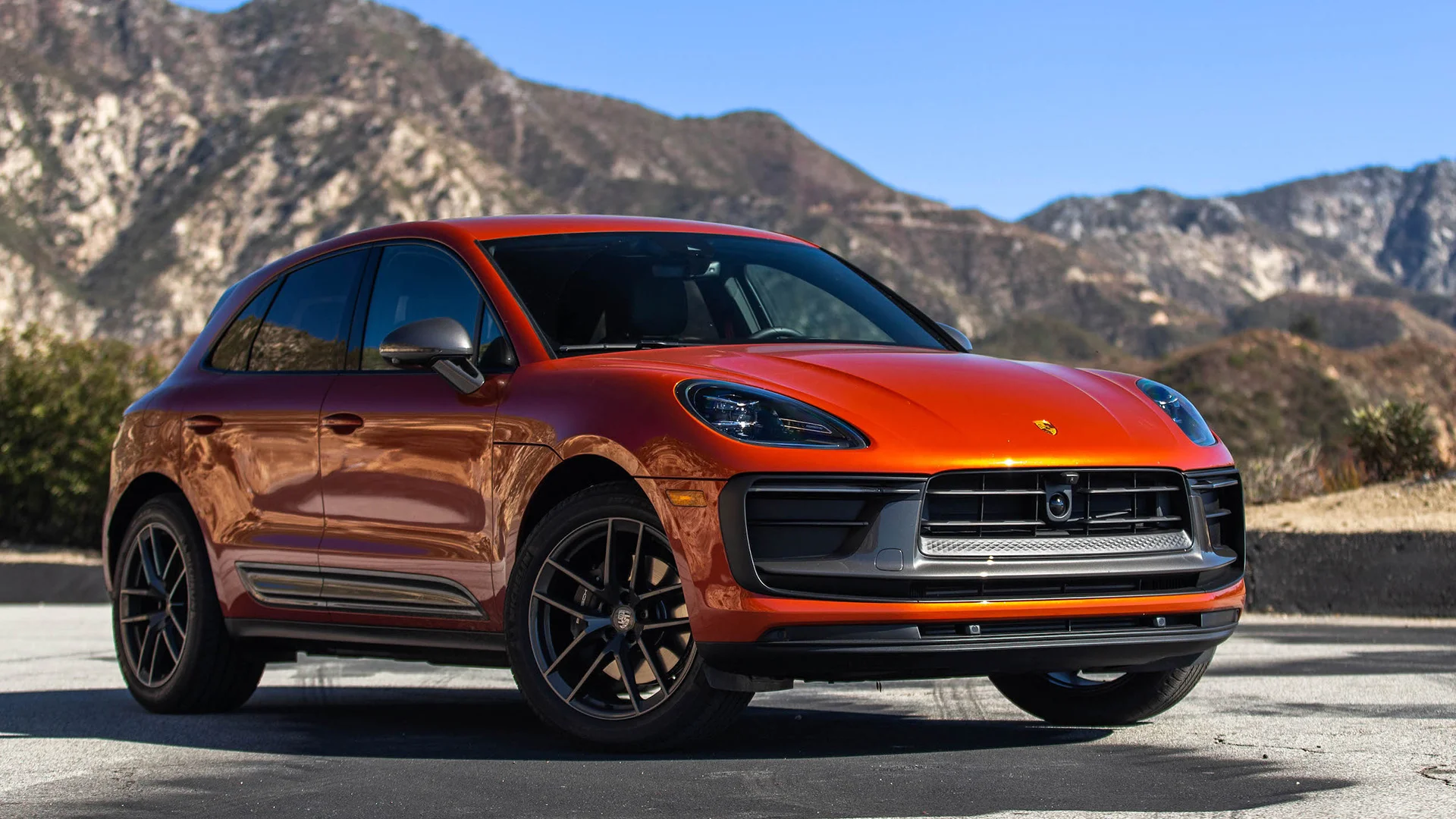 2023 porsche macan t