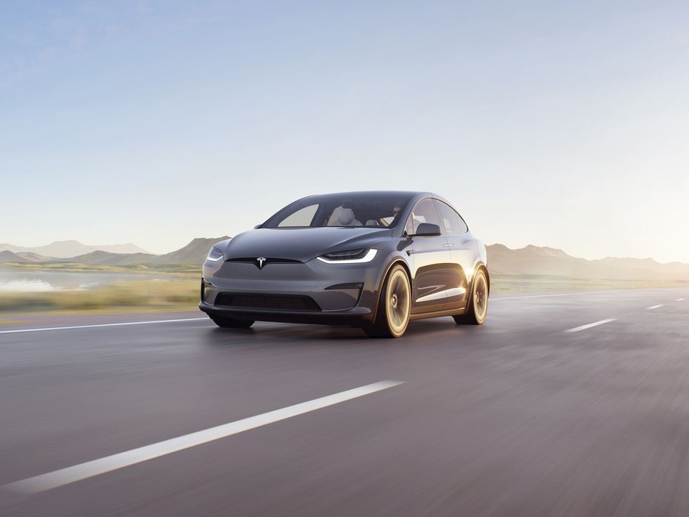 2023 tesla model x plaid