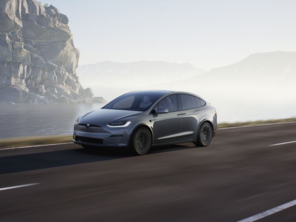 2023 tesla model x plaid