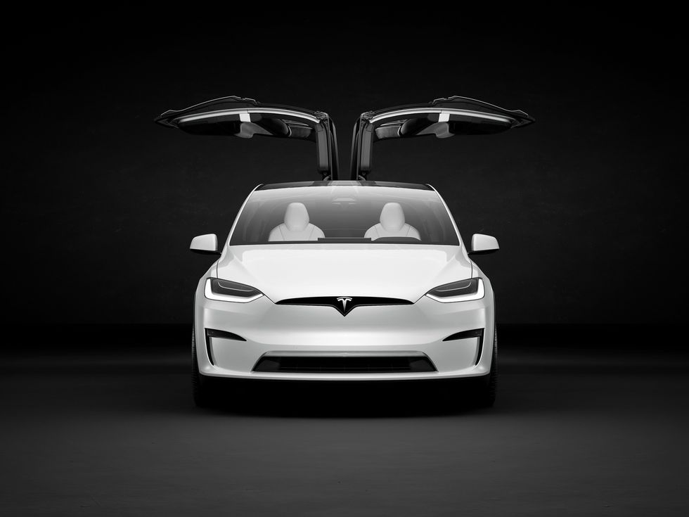 2023 tesla model x plaid