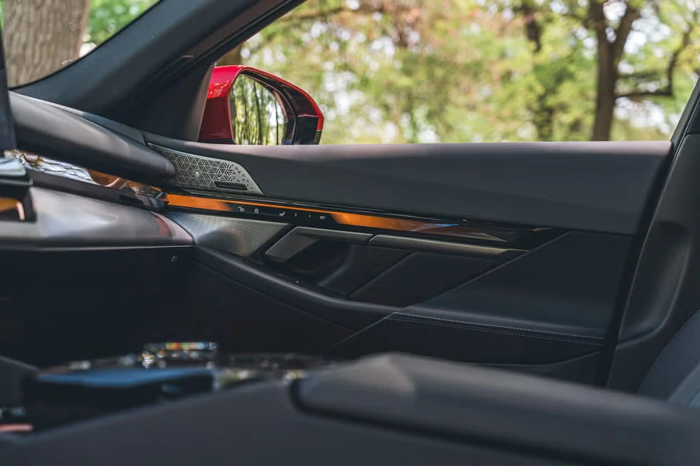 2025 BMW 5-Series interior