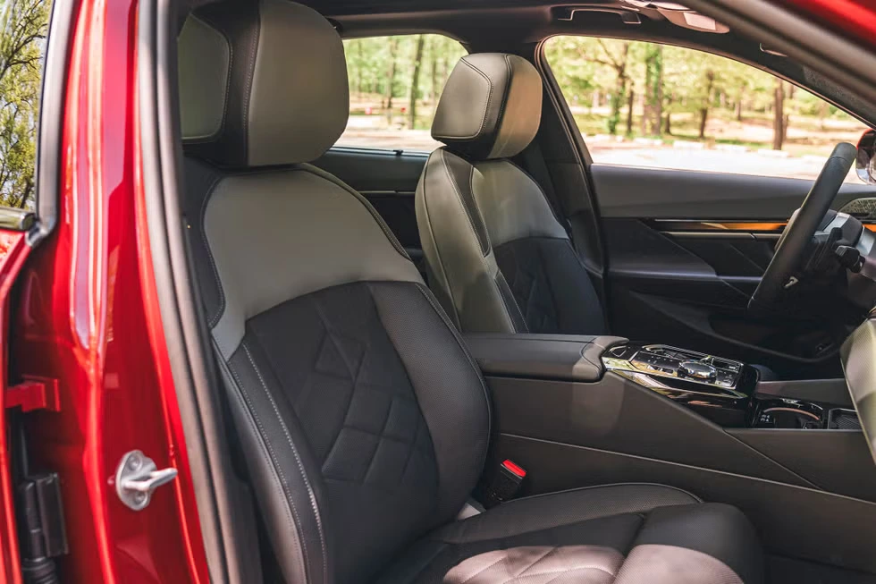 2025 BMW 5-Series interior