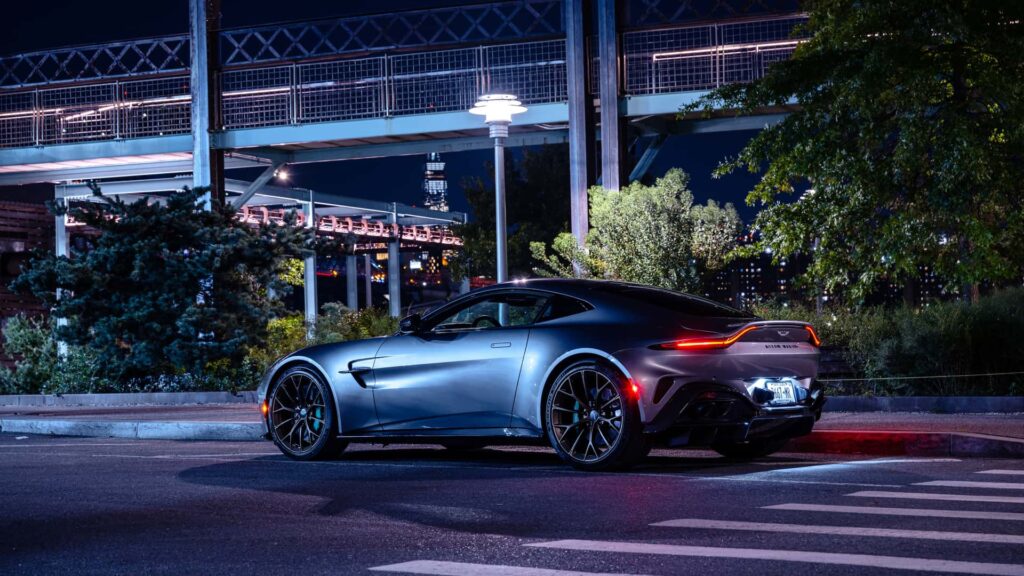 aston martin vantage