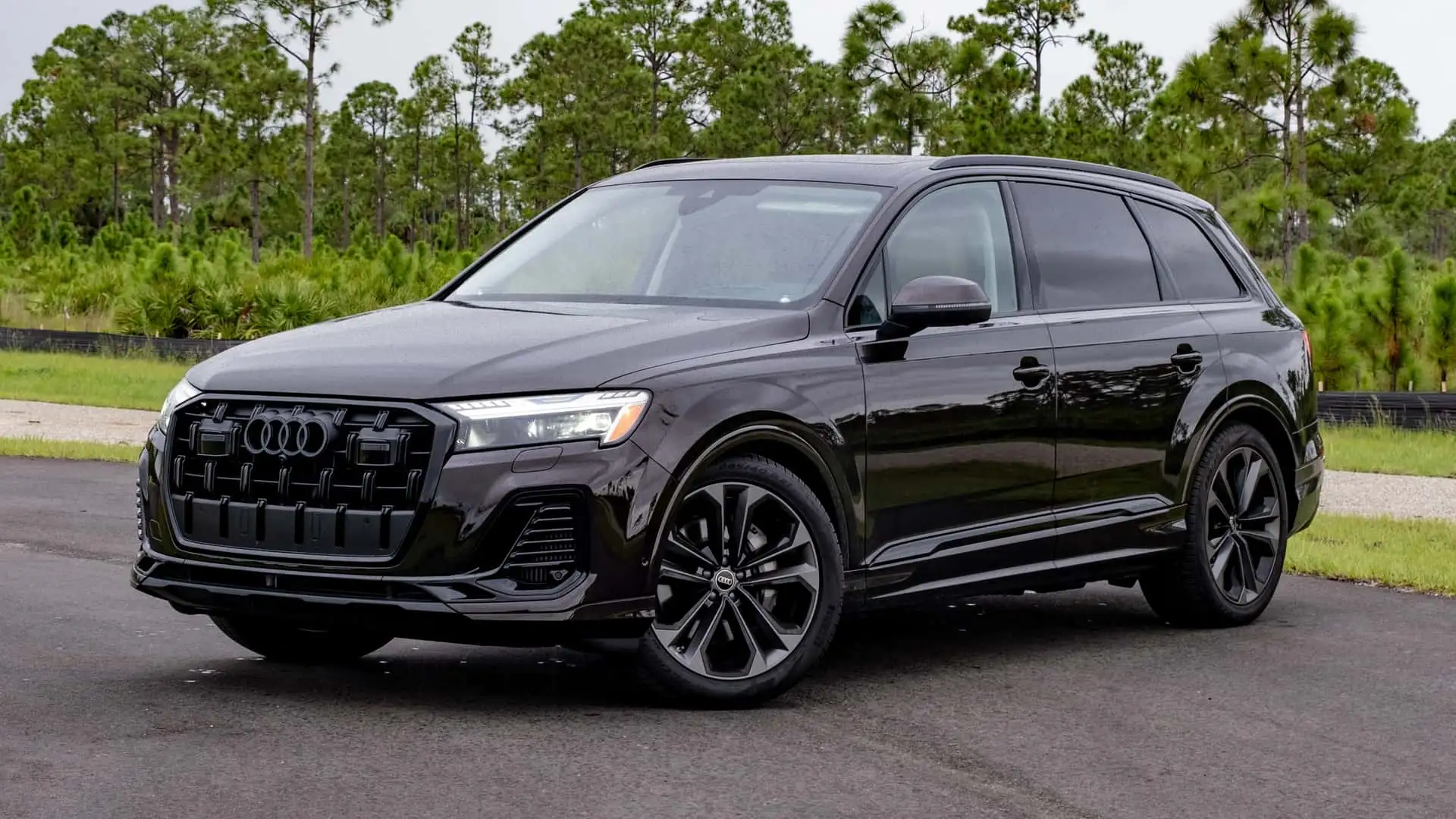 The 2025 Audi Q7 Review, Prices & Specs - Autochat360