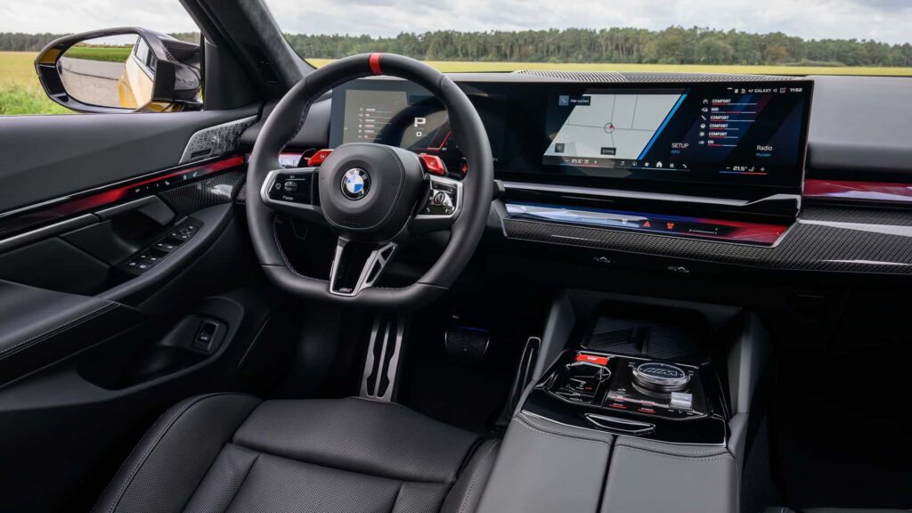 2025 BMW M5